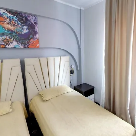 Hotel Duet